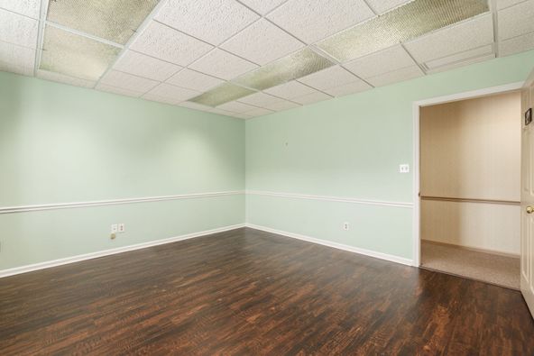 Suite 211